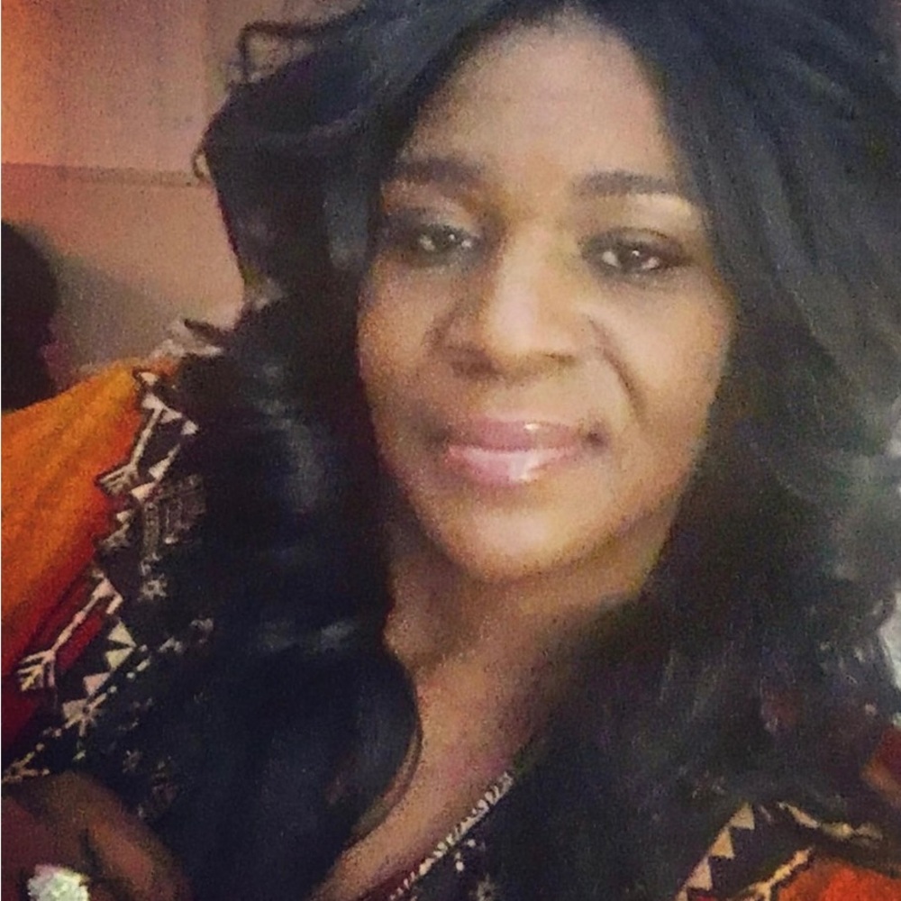 Meet your Posher, Troy